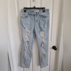 Judy Blue Boyfriend Fit Distressed Jeans Women’s Size 9/29 Light Wash Denim